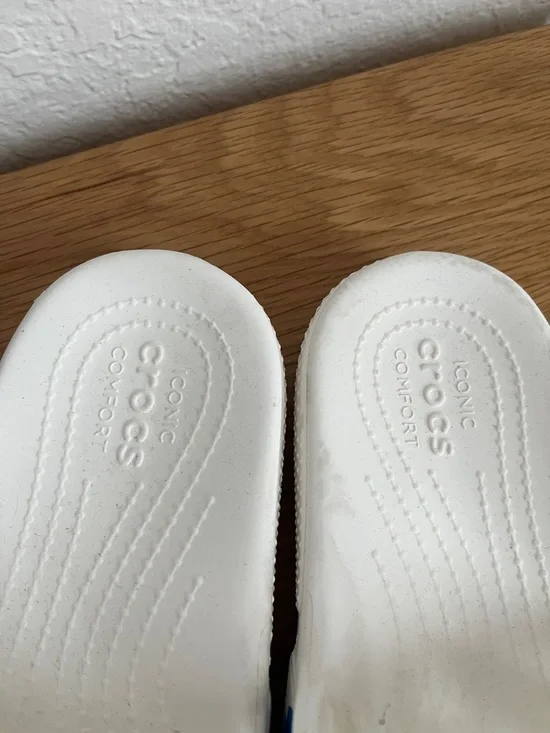 CROCS Red White and Blue Stars & Stripes Slide Sandals - Picture 2 of 4